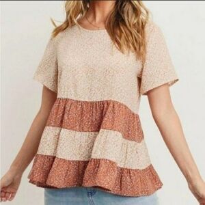 Paper Crane Boho Floral Tiered Short Sleeve Top | Small